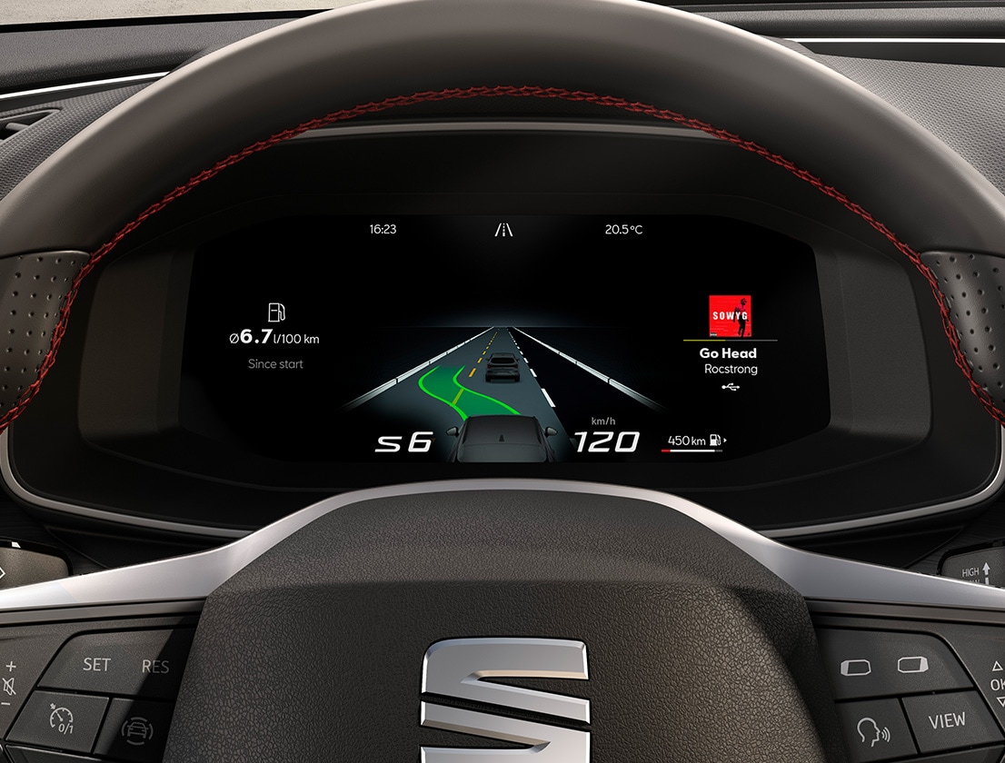 seat leon digital cockpit with adaptative cruise control  